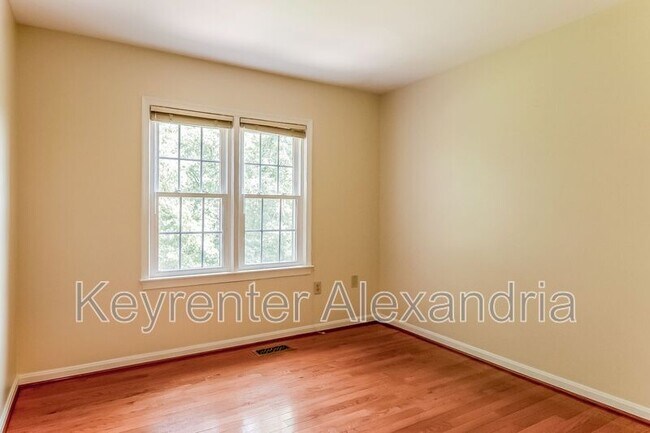 Building Photo - 8239 Dr Craik Ct