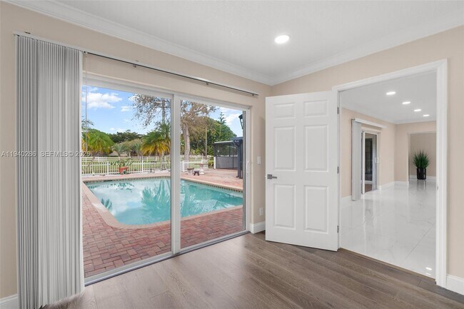 Building Photo - 7601 NW 82nd Terrace