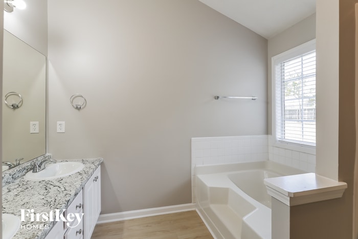 Building Photo - 1654 Amhearst Walk Rd