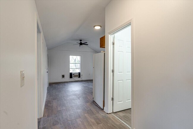 Building Photo - 6110 Walden Ave