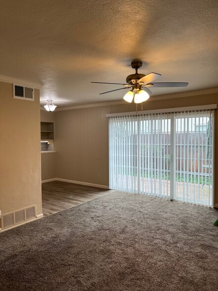 Building Photo - 426 Olive Ave