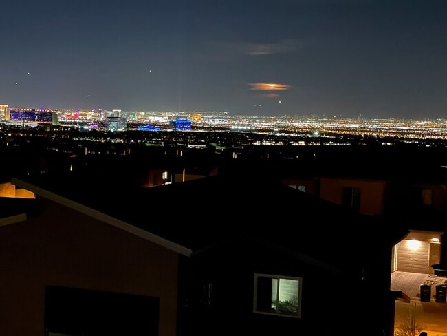 Building Photo - Breathtaking Strip Views Brand New Model in Summerlin 4bed 3.5bath
