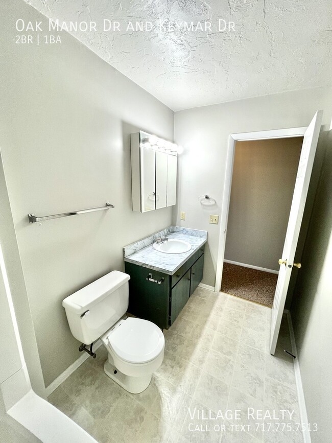 Building Photo - Most utilities included! Large 2-Bed apart...