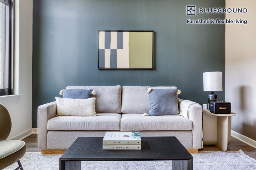 Building Photo - 600 H St NE