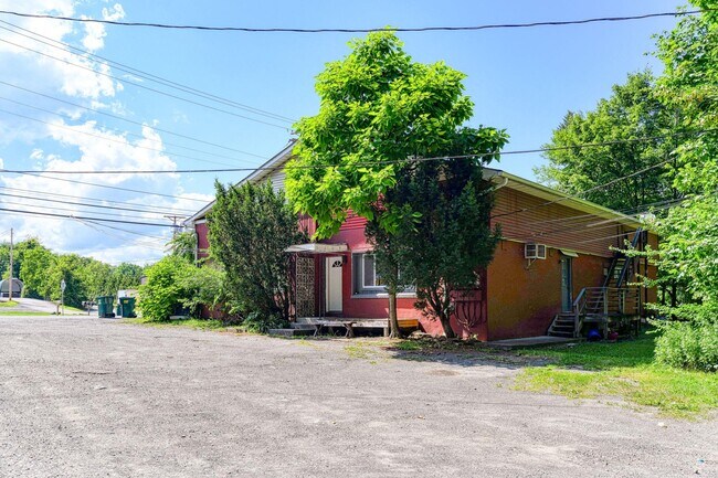 Building Photo - 1614 Rte 9W
