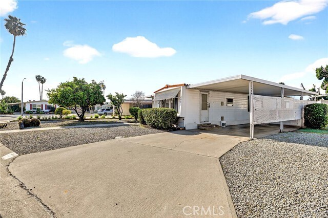 Building Photo - 893 S Palm Ave