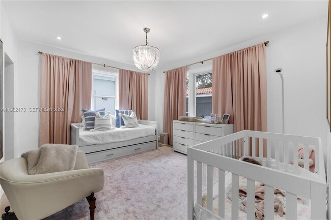 Building Photo - 1826 Fairhaven Pl