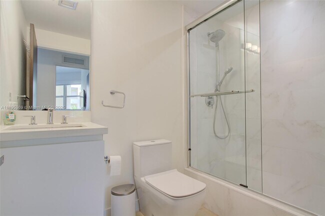 Building Photo - 701 Crandon Blvd