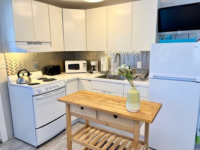 Building Photo - 7 South St