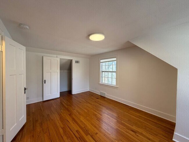 Building Photo - $1,950 | 3 Bedroom, 2 Bathroom House | NO Pets | Available for Immediate Move In!