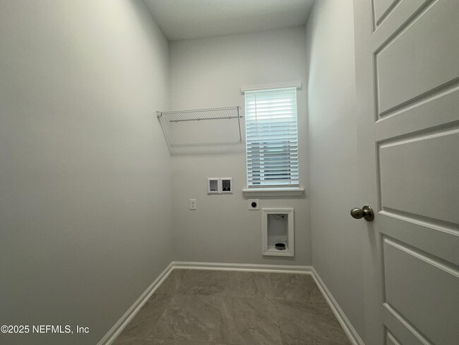 Building Photo - 2969 Fleur Ln