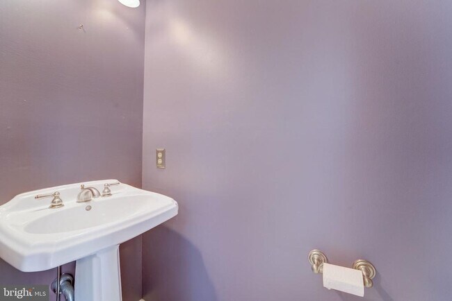 Building Photo - 18262 Paladin Dr