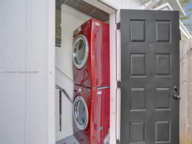 Building Photo - 3603 Townhouse Ct