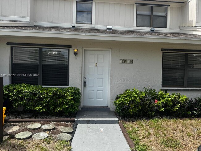 Building Photo - 16413 Grape Way