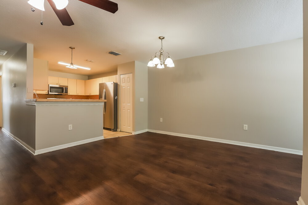 Building Photo - 10326 Summerview Cir