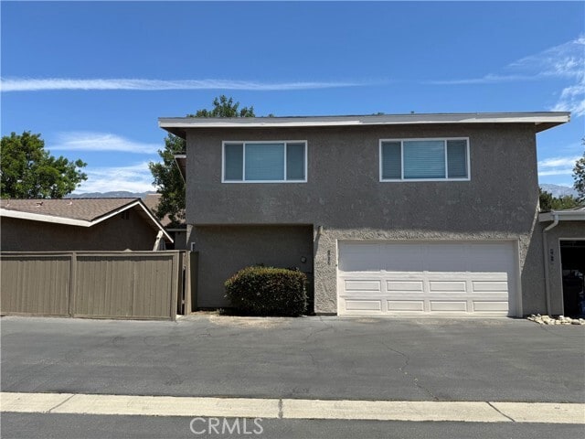 Building Photo - 1612 Carmel Cir E