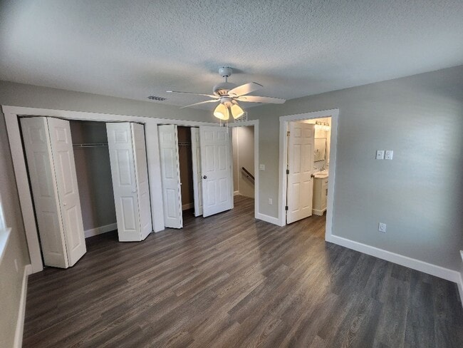 Building Photo - Brand New 2 Story Edgewater Duplex