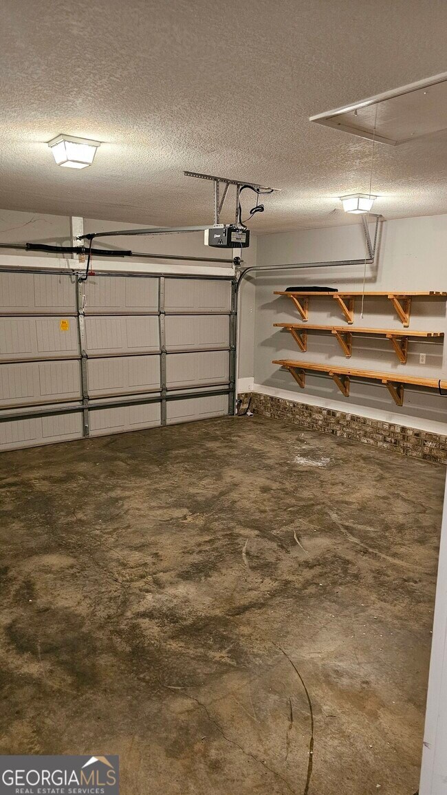 Building Photo - 304 Durgin Drive
