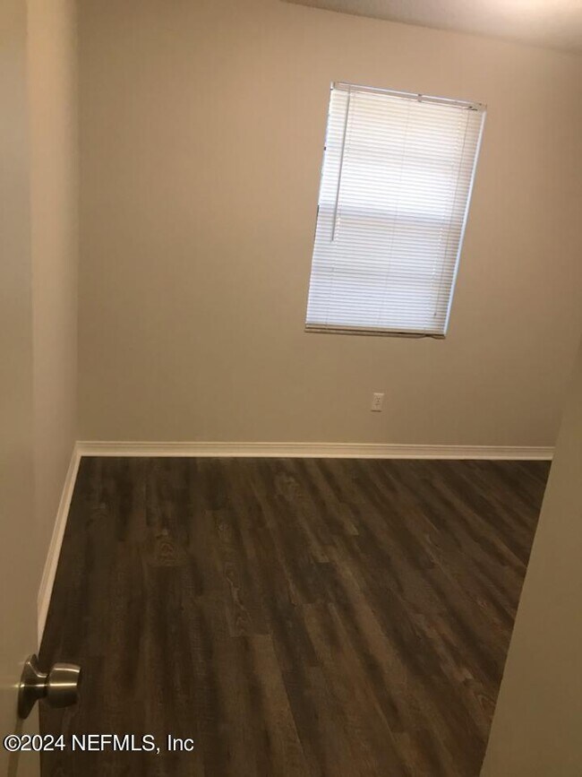 Building Photo - 466 Lombard St