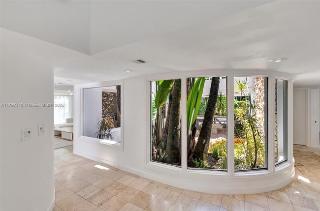 Building Photo - 4410 Brighton Pl