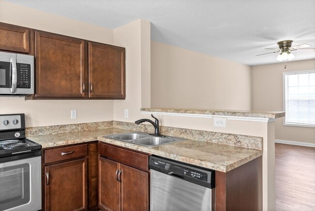 Building Photo - 375 Mcgee Ct