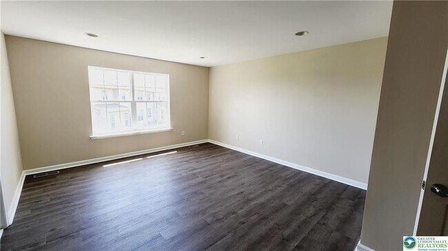 Building Photo - 5136 Dogwood Trail