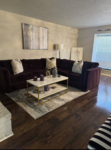Living Room. - 4148 Belle Park Dr