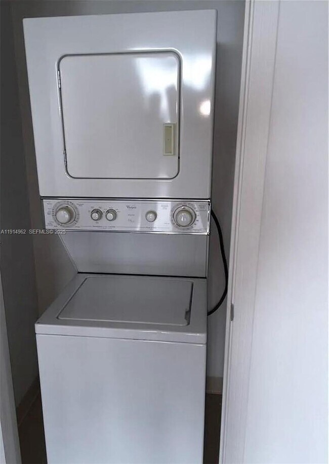 Building Photo - 9066 SW 73rd Ct