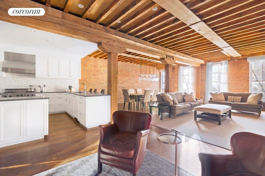 Building Photo - 62 Beach St