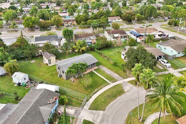 Building Photo - 28640 SW 146th Ave