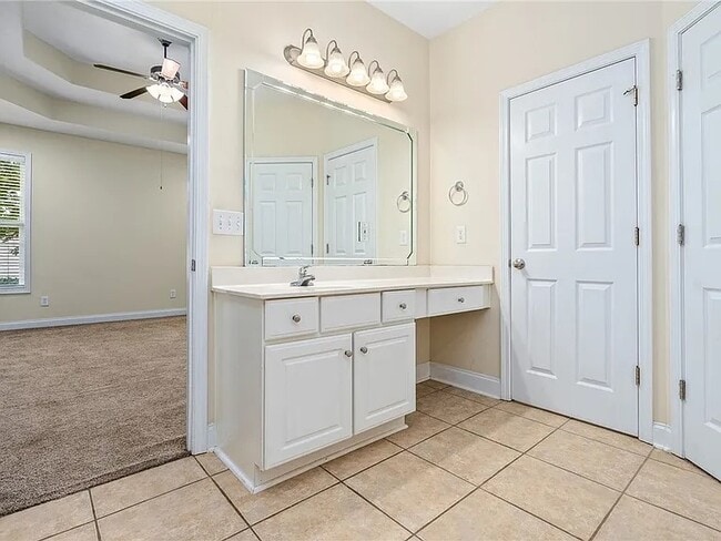 Building Photo - 1317 Tulip Ct