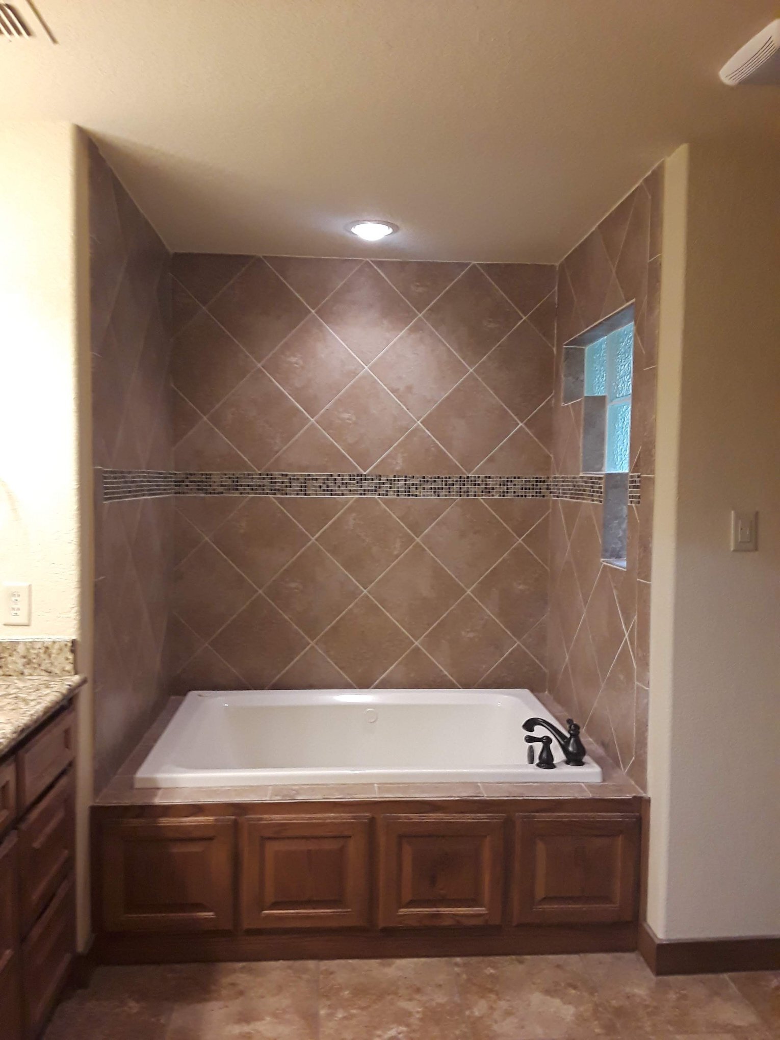 Building Photo - 1800 County Road 4817