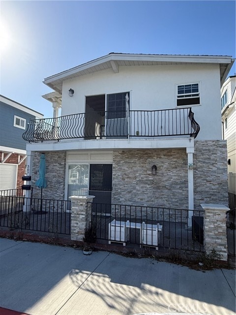 Building Photo - 307 Anade Ave