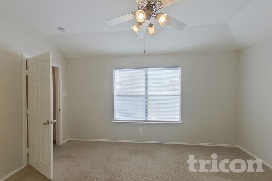 Building Photo - 1470 Waldrop Dr