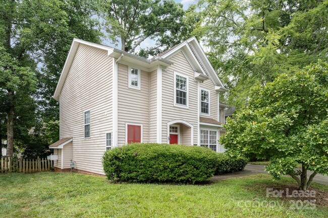 Building Photo - 6721 Charter Hills Rd