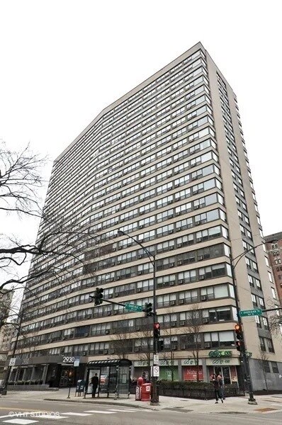 Primary Photo - 2930 N Sheridan Rd