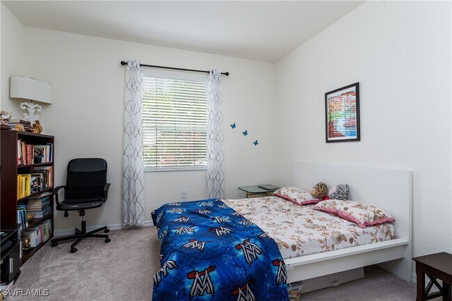 Building Photo - 9355 Foxglove Ln