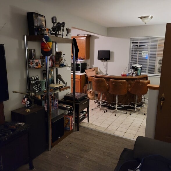 Building Photo - 33990 Edna St