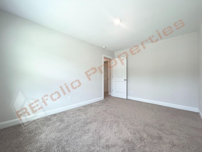 Building Photo - 321 Quarryrock Rd