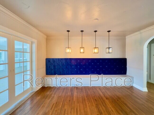 Building Photo - 4131 S Madison Pl