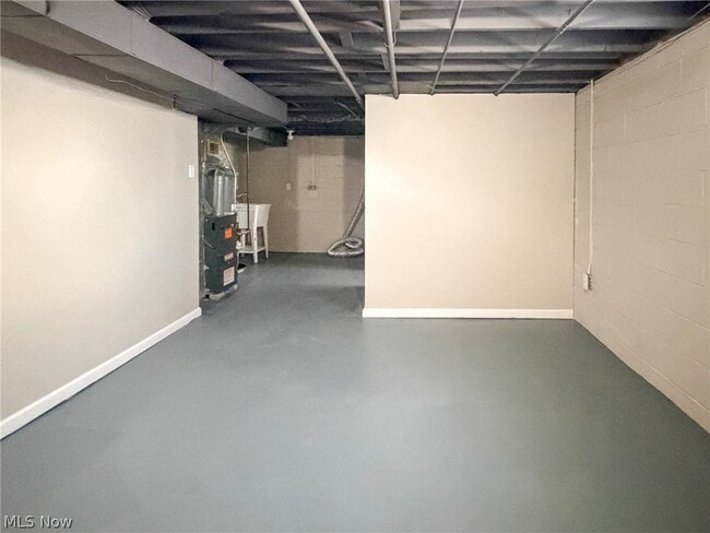 Building Photo - 642 Broadway