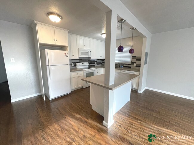 Building Photo - 316/318 Chapman Avenue - ALV01