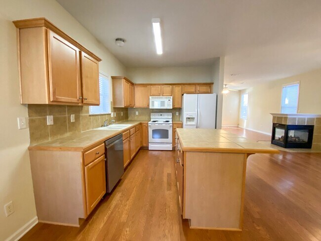 Building Photo - 3 bedroom 2.5 bathroom in Harbor Town Memphis