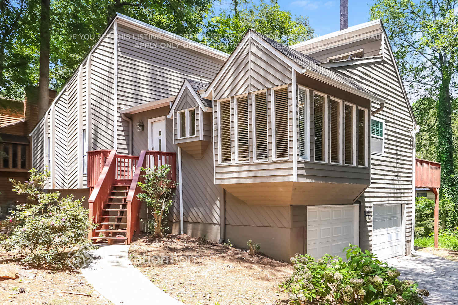 Building Photo - 261 Rustic Ridge Dr NE