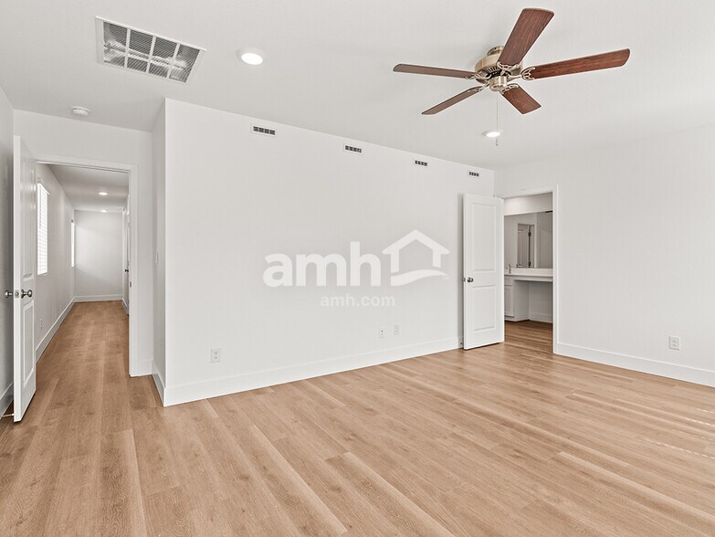 Building Photo - 5824 Fly Fisher St