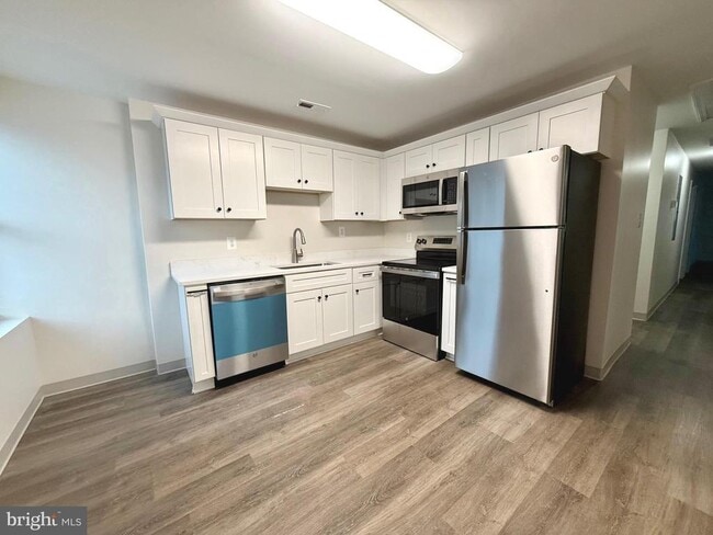 Building Photo - 21899 Three Notch Rd