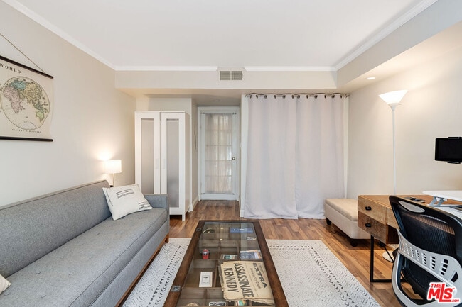 Building Photo - 4443 Saugus Ave