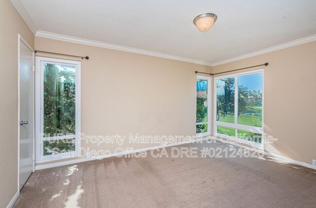 Building Photo - 12555 Oaks N Dr