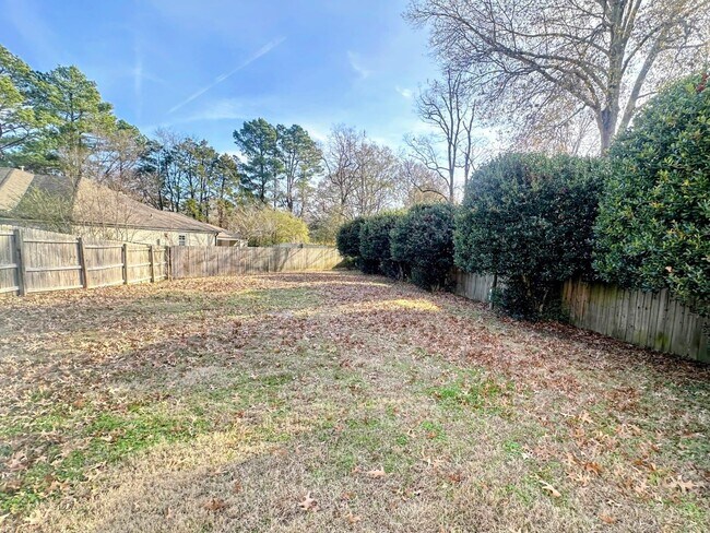 Building Photo - 2598 Cedar Ridge Dr