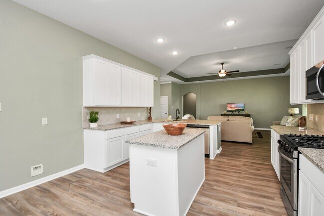 Building Photo - 395 Hunter Rnch Wy